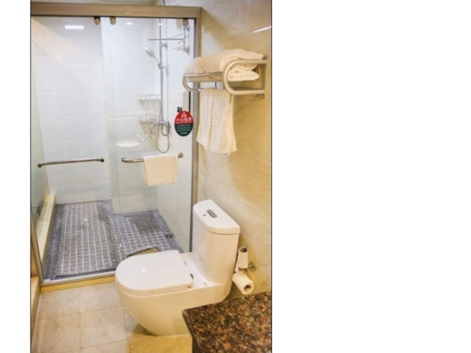 Greentree Inn Jiangsu Zhenjiang Dingmao Industrial Park Wode Square Express Hotel Exterior photo