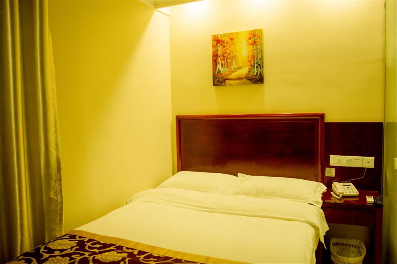 Greentree Inn Jiangsu Zhenjiang Dingmao Industrial Park Wode Square Express Hotel Exterior photo