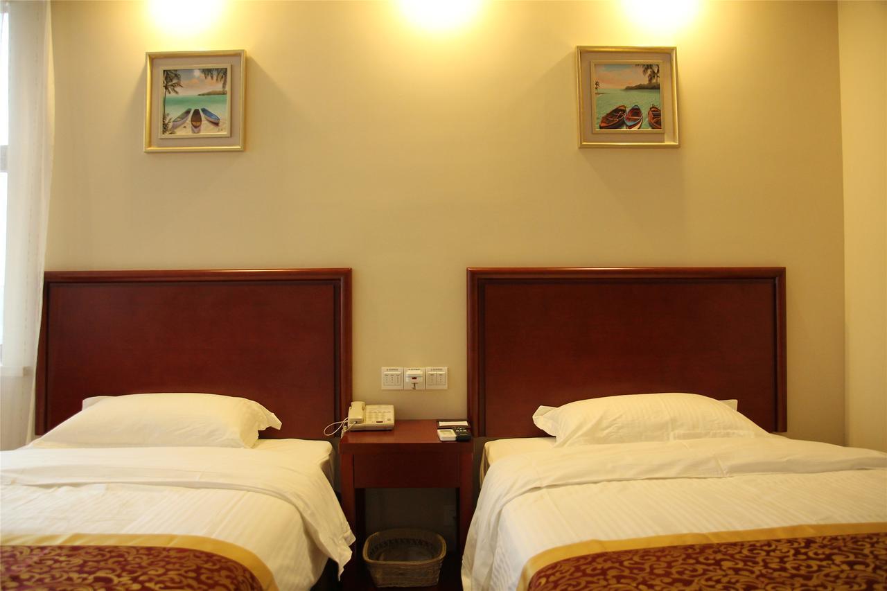 Greentree Inn Jiangsu Zhenjiang Dingmao Industrial Park Wode Square Express Hotel Exterior photo