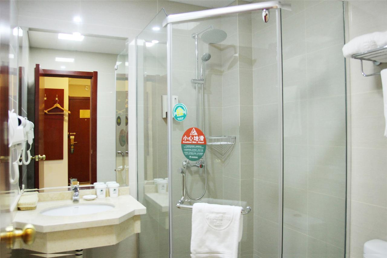 Greentree Inn Jiangsu Zhenjiang Dingmao Industrial Park Wode Square Express Hotel Exterior photo